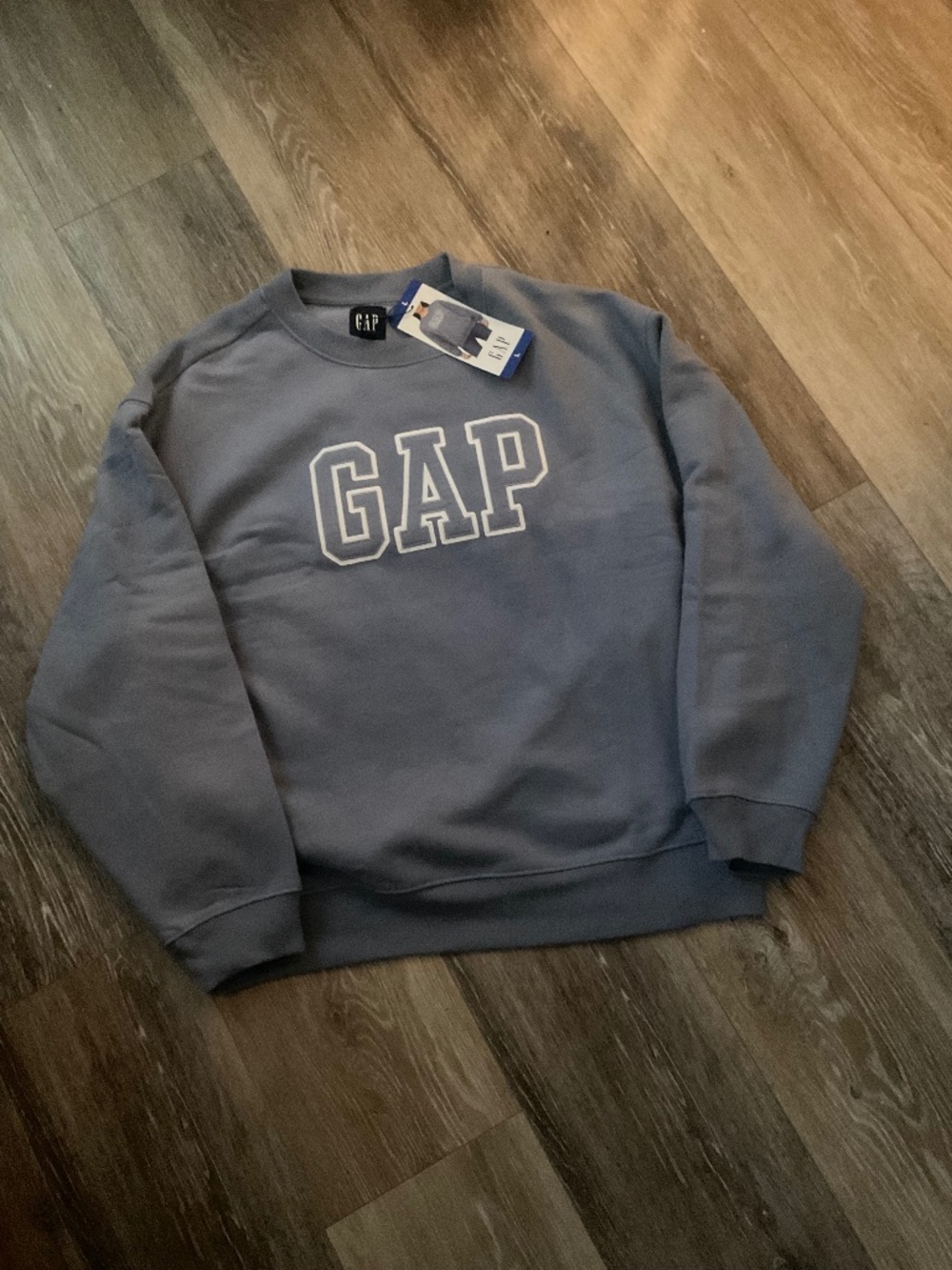 GAP CREWNECK